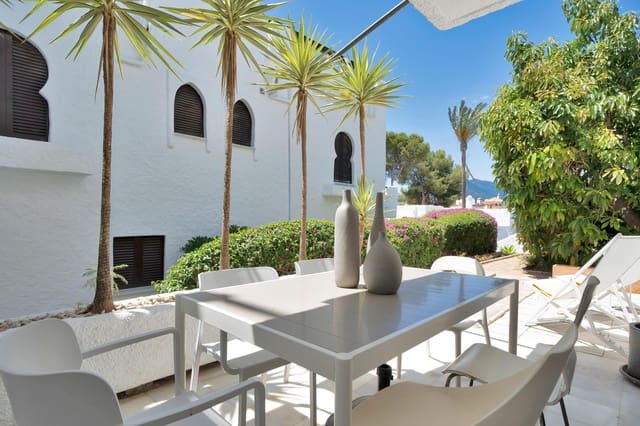 2 sypialnia Apartament do wynajęcia w Nueva Andalucia, Marbella z basenem garażem - 2 000 € (Ref: 9208489)