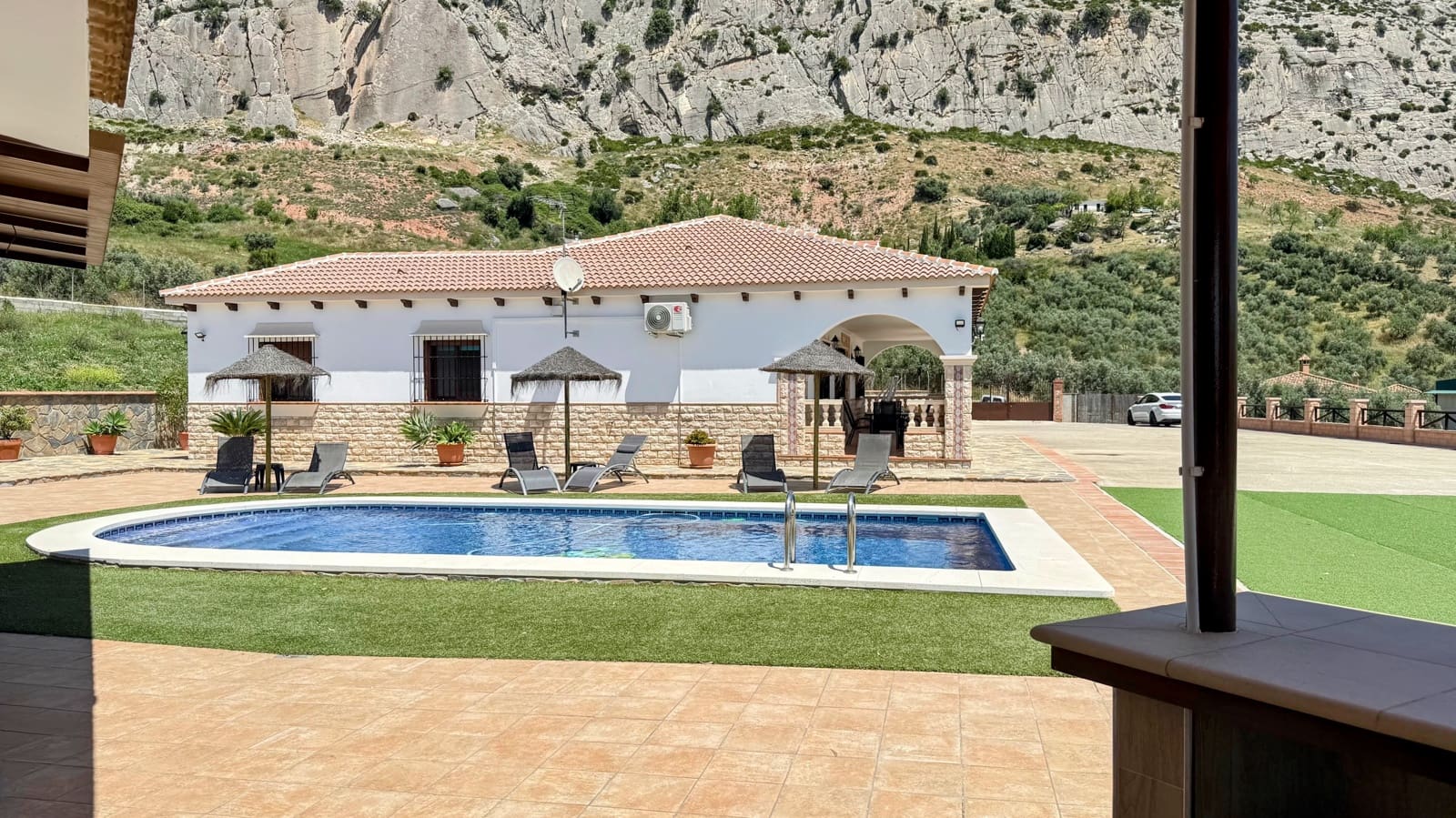 4 camera da letto Villa da affittare in Valle de Abdalajis con piscina - 1.800 € (Rif: 9226926)