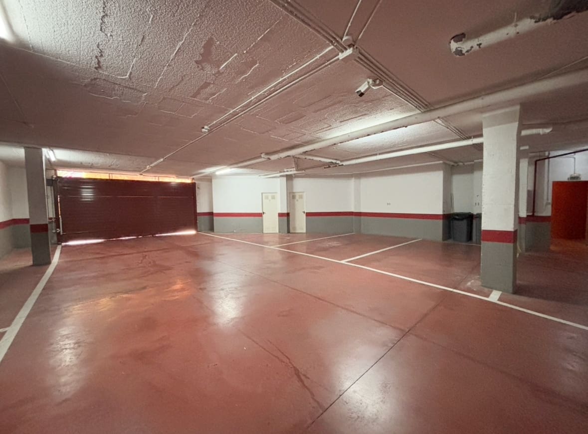 3 soveværelse Penthouse til leje i Marbella med swimmingpool - € 4.500 (Ref: 9252286)