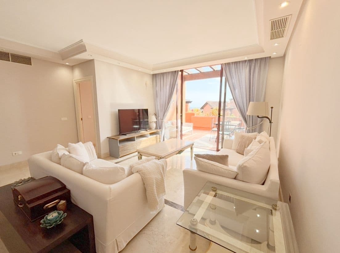3 soveværelse Penthouse til leje i Marbella med swimmingpool garage - € 4.500 (Ref: 9252286)