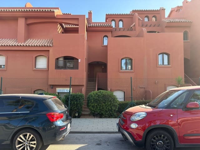 2 makuuhuone Asunto myytävänä paikassa Buenas Noches, Estepona mukana uima-altaan - 320 000 € (Ref: 9264357)