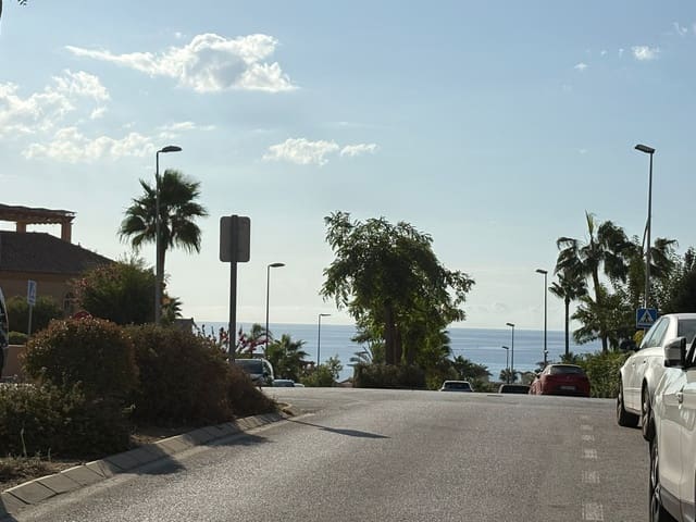 2 makuuhuone Asunto myytävänä paikassa Buenas Noches, Estepona mukana uima-altaan - 320 000 € (Ref: 9264357)