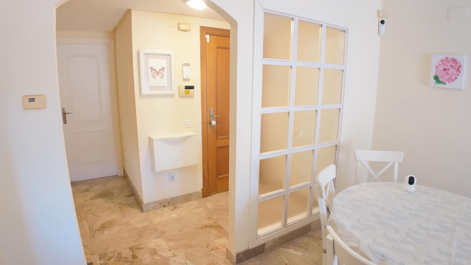 Piso de 2 habitaciones en Estepona en venta con piscina - 320.000 € (Ref: 9264357)