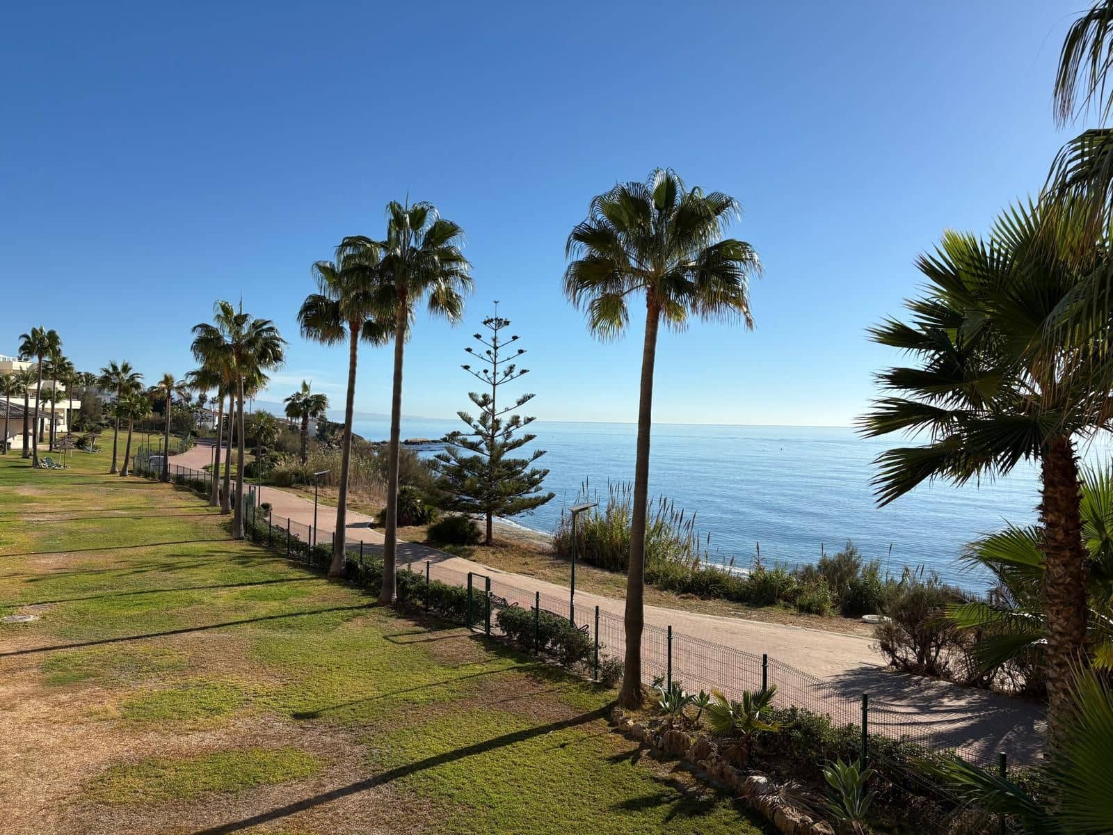 2 chambre Appartement à vendre à Estepona avec piscine - 310 000 € (Ref: 9264357)