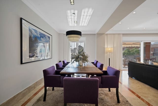 5 makuuhuone Paritalo vuokrattavana paikassa Santa Clara, Marbella mukana uima-altaan - 4 900 € (Ref: 9269969)