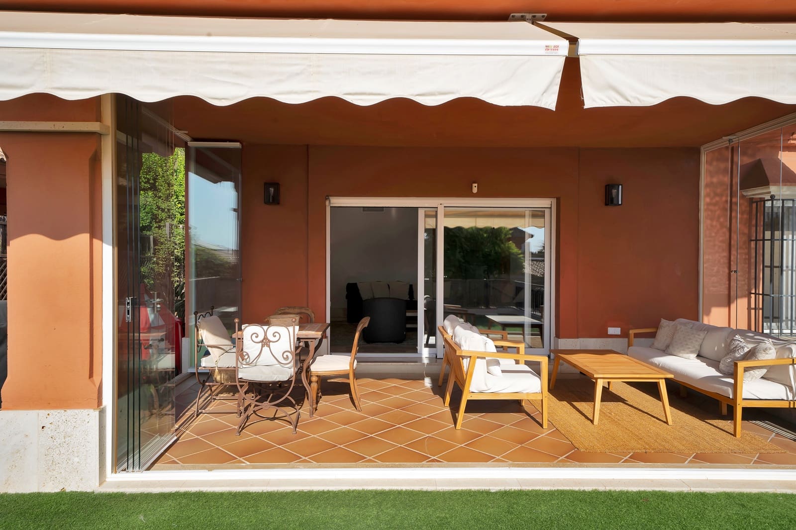 5 makuuhuone Paritalo vuokrattavana paikassa Marbella mukana uima-altaan - 4 900 € (Ref: 9269969)