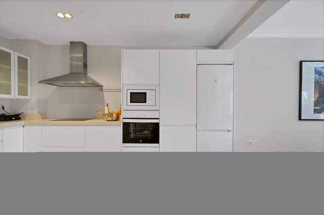 5 makuuhuone Paritalo vuokrattavana paikassa Santa Clara, Marbella mukana uima-altaan 
autotalli - 4 900 € (Ref: 9269969)