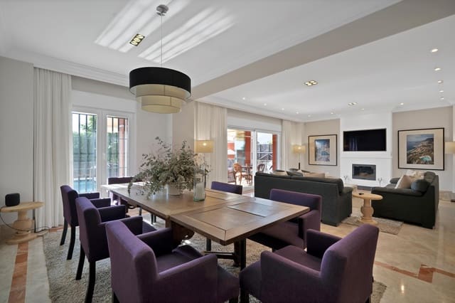 5 makuuhuone Paritalo vuokrattavana paikassa Santa Clara, Marbella mukana uima-altaan 
autotalli - 4 900 € (Ref: 9269969)