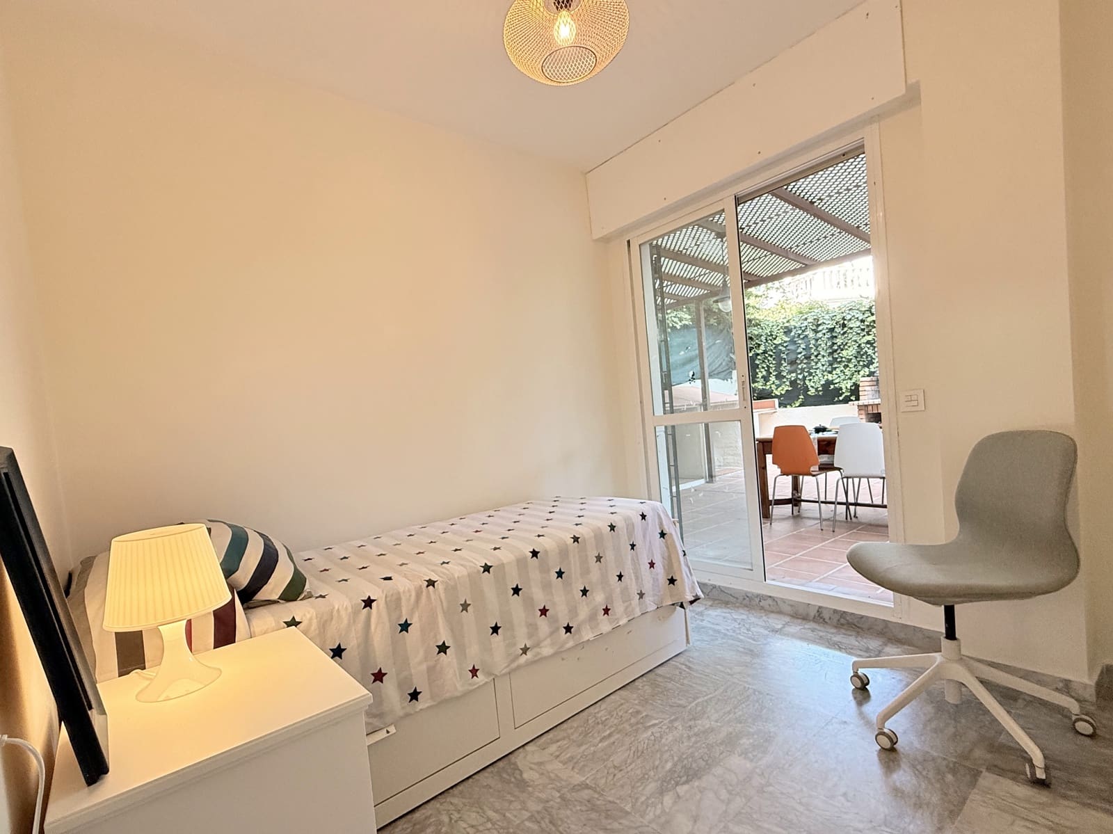 3 bedroom Apartment for sale in Puerto Banus with pool - € 430,000 (Ref: 9272475)