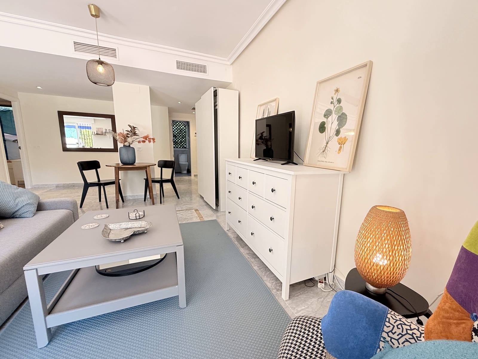 3 bedroom Apartment for sale in Puerto Banus with pool - € 430,000 (Ref: 9272475)