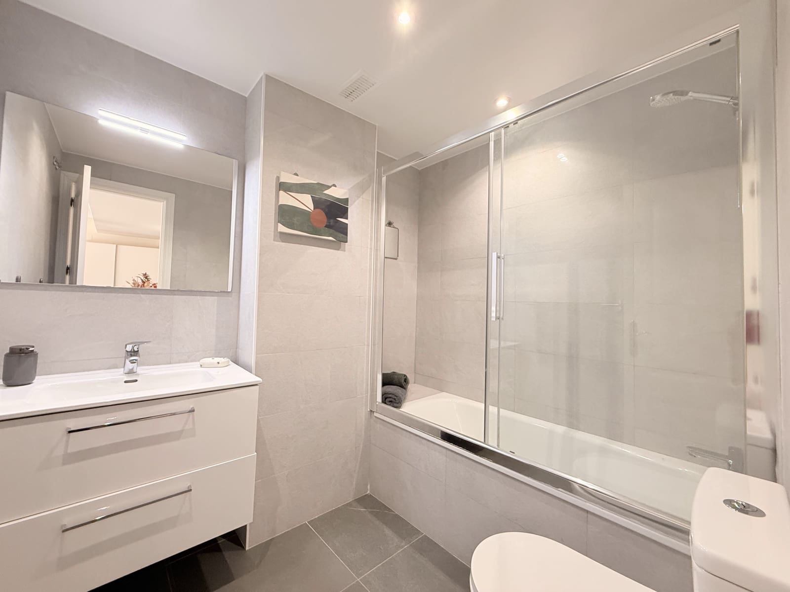 3 bedroom Apartment for sale in Puerto Banus with pool - € 430,000 (Ref: 9272475)