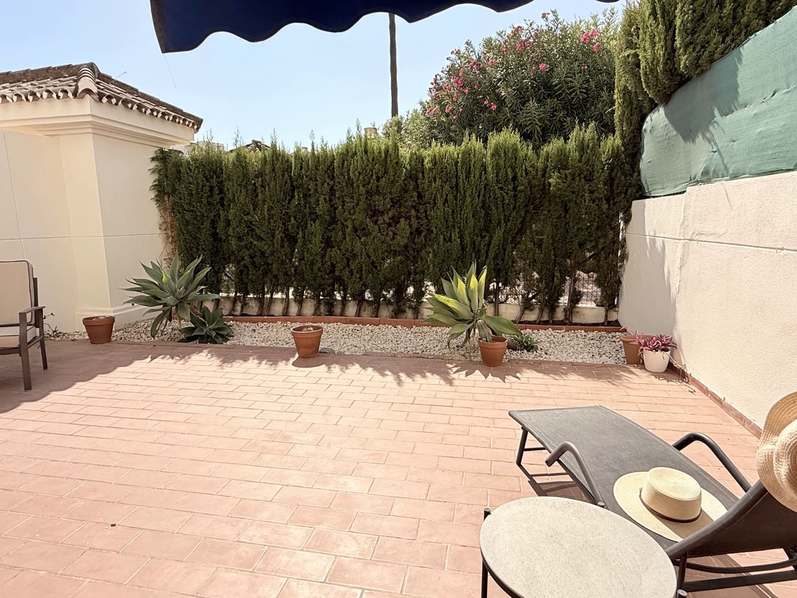 3 bedroom Apartment for sale in Puerto Banus with pool - € 430,000 (Ref: 9272475)