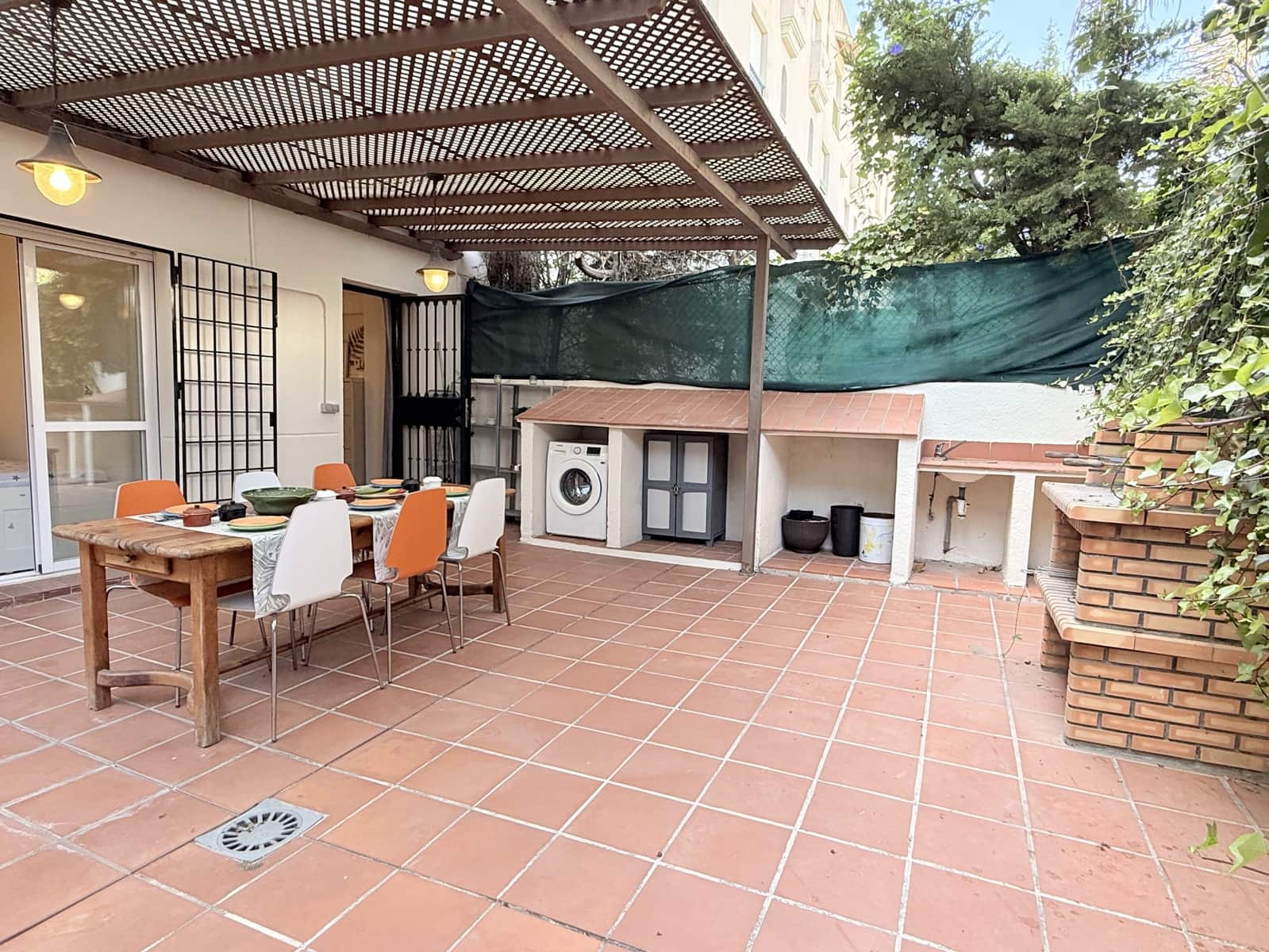 3 bedroom Apartment for sale in Puerto Banus with pool - € 430,000 (Ref: 9272475)