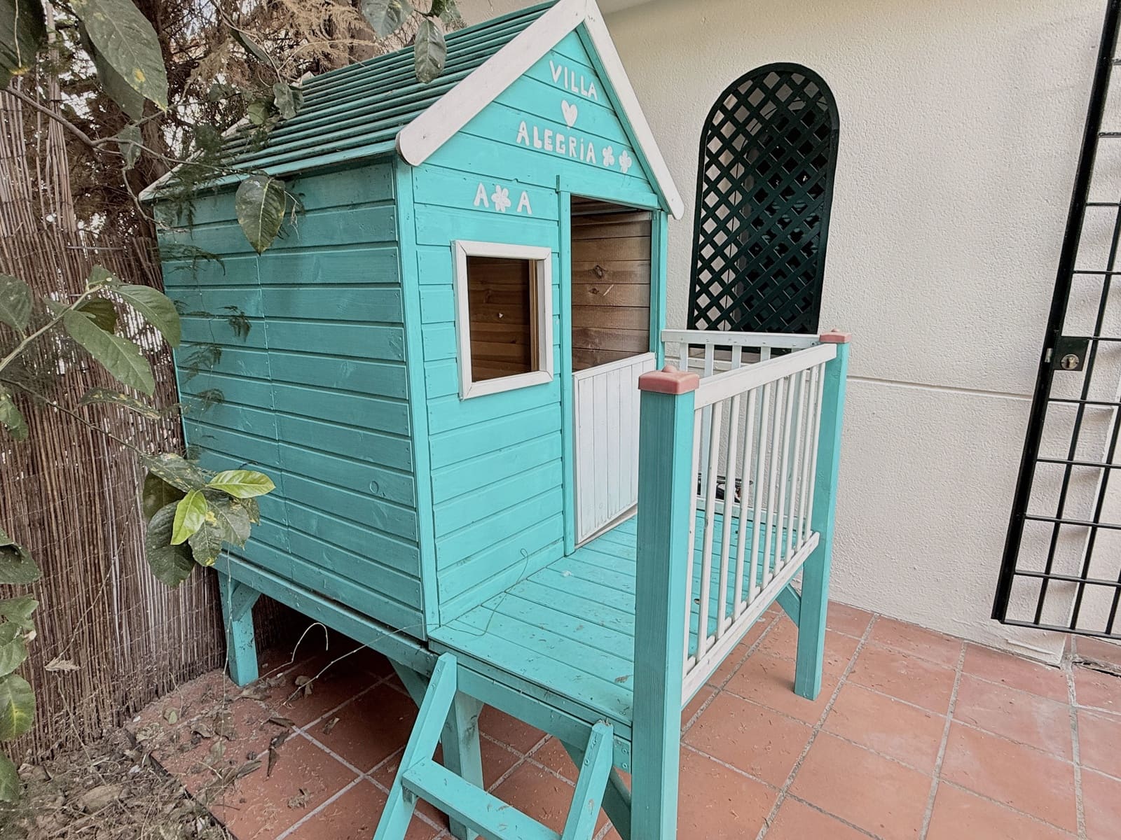 3 bedroom Apartment for sale in Puerto Banus with pool - € 430,000 (Ref: 9272475)