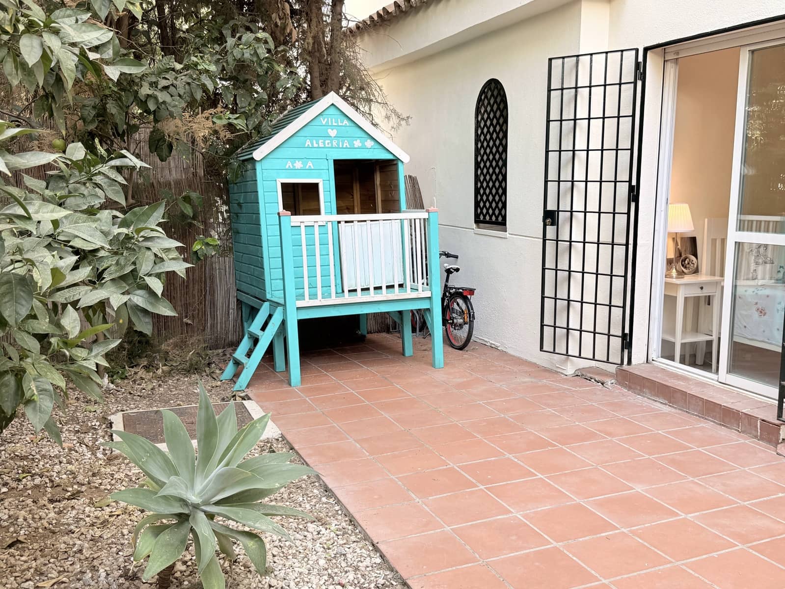 3 bedroom Apartment for sale in Puerto Banus with pool - € 430,000 (Ref: 9272475)