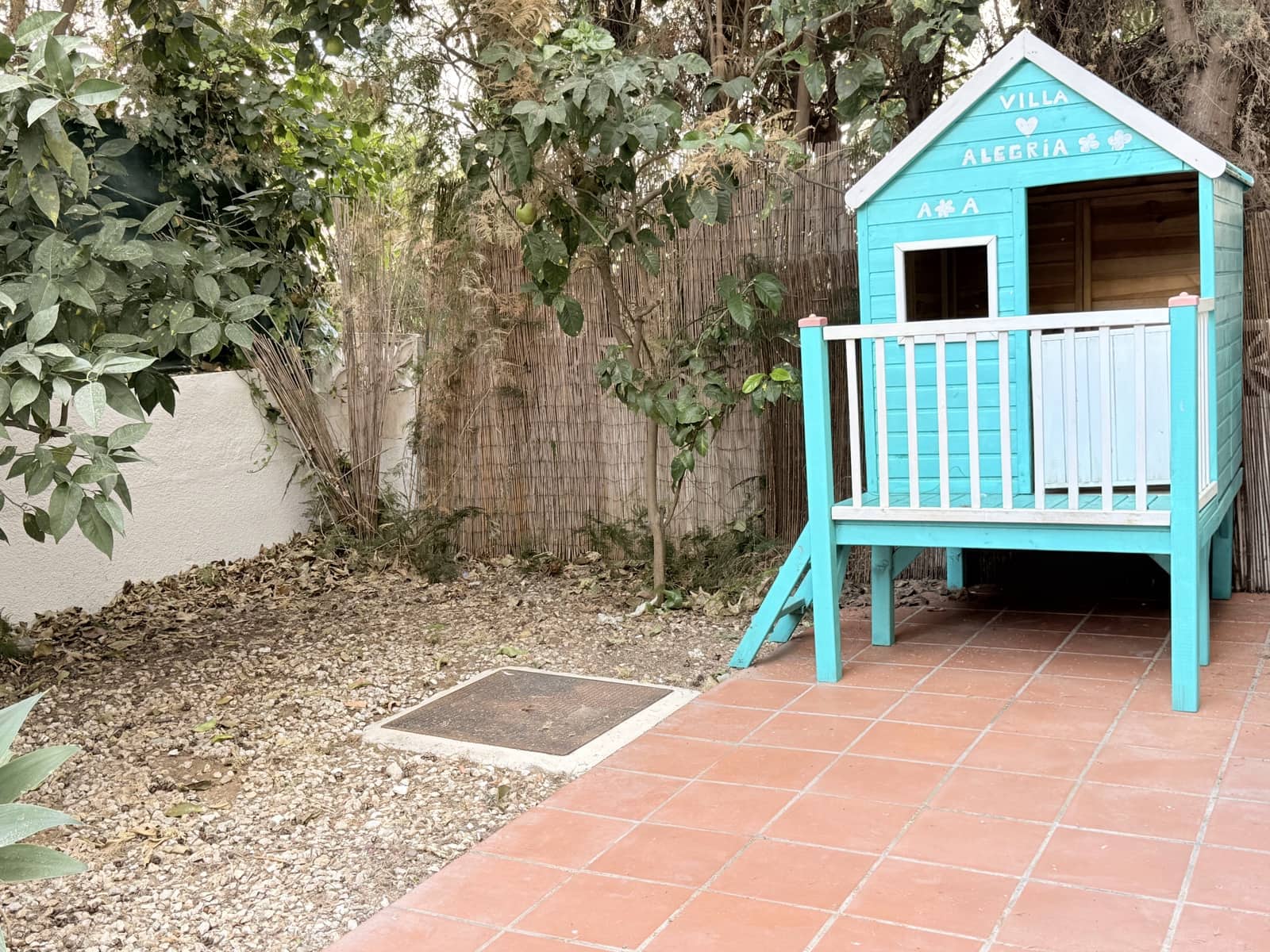 3 bedroom Apartment for sale in Puerto Banus with pool - € 430,000 (Ref: 9272475)