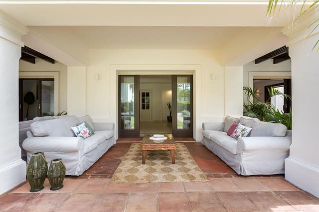 5 slaapkamer Villa te huur in Nueva Atalaya, Estepona met zwembad garage - € 12.500 (Ref: 9276527)