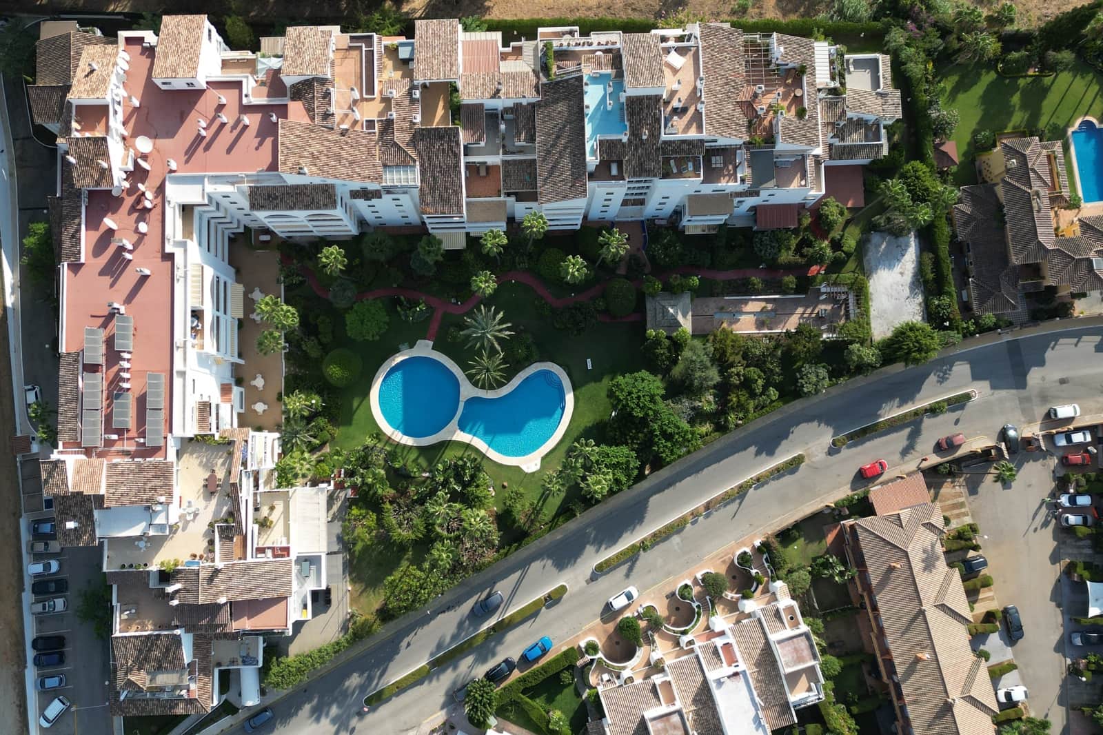 2 soveværelse Lejlighed til salg i New Golden Mile med swimmingpool - € 385.000 (Ref: 9285665)