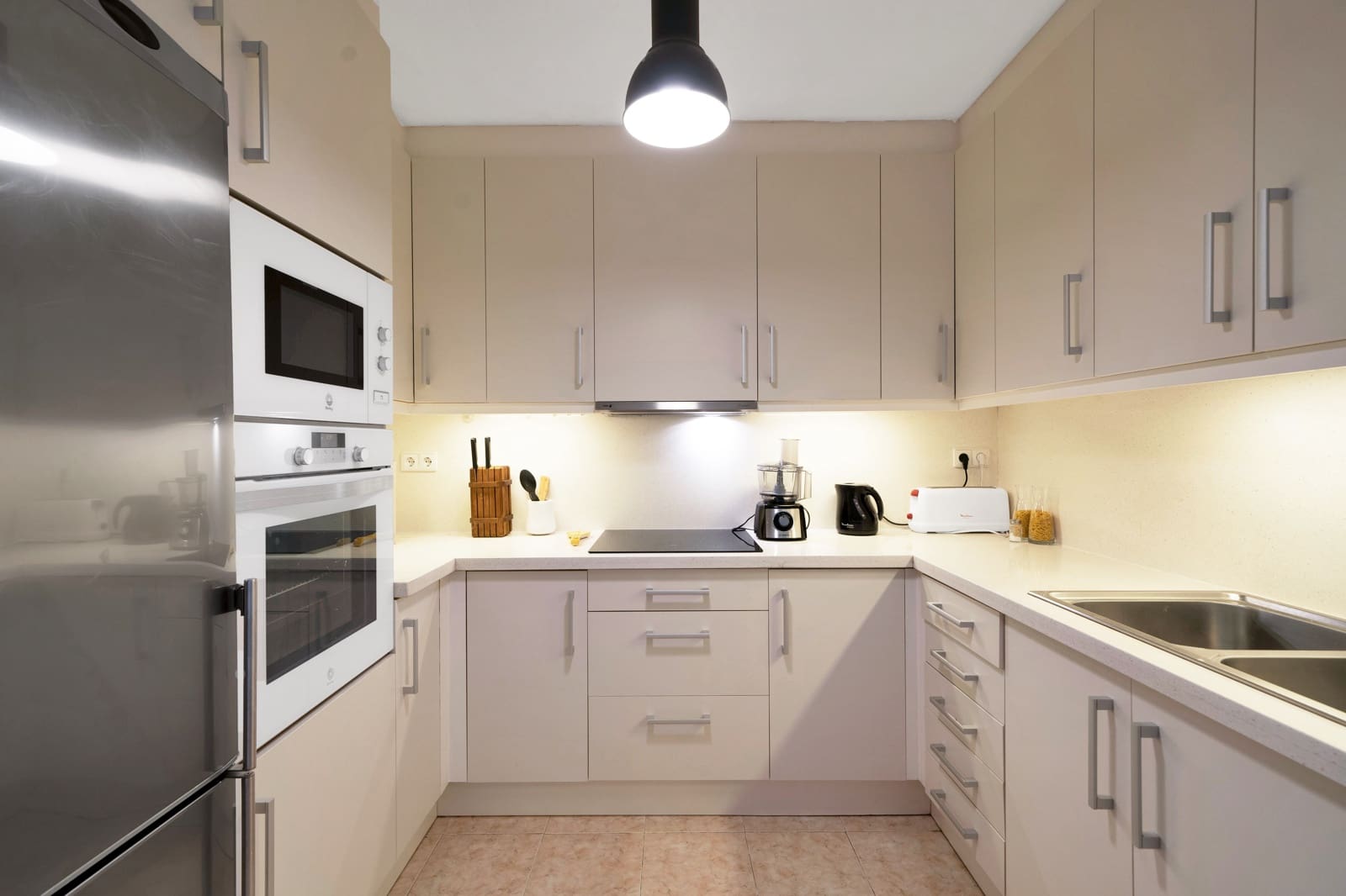 2 soveværelse Lejlighed til salg i New Golden Mile med swimmingpool - € 385.000 (Ref: 9285665)