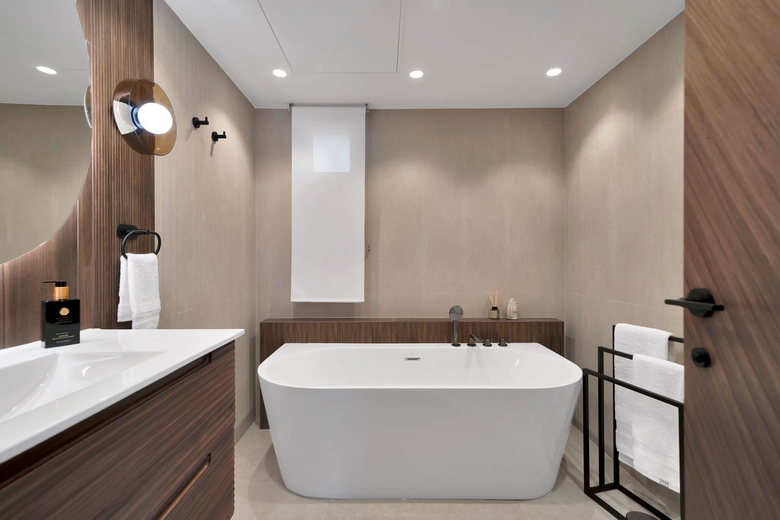 Apartamento de 2 habitaciones en Marbella en venta con piscina - 1.199.000 € (Ref: 9294281)