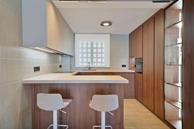 2 soveværelse Lejlighed til salg i Lomas De Marbella, Marbella med swimmingpool - € 1.149.000 (Ref: 9294281)