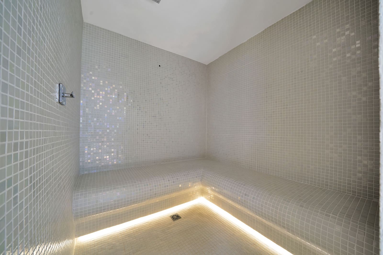 6 makuuhuone Huvila vuokrattavana paikassa Benahavis mukana uima-altaan - 45 000 € (Ref: 9301229)