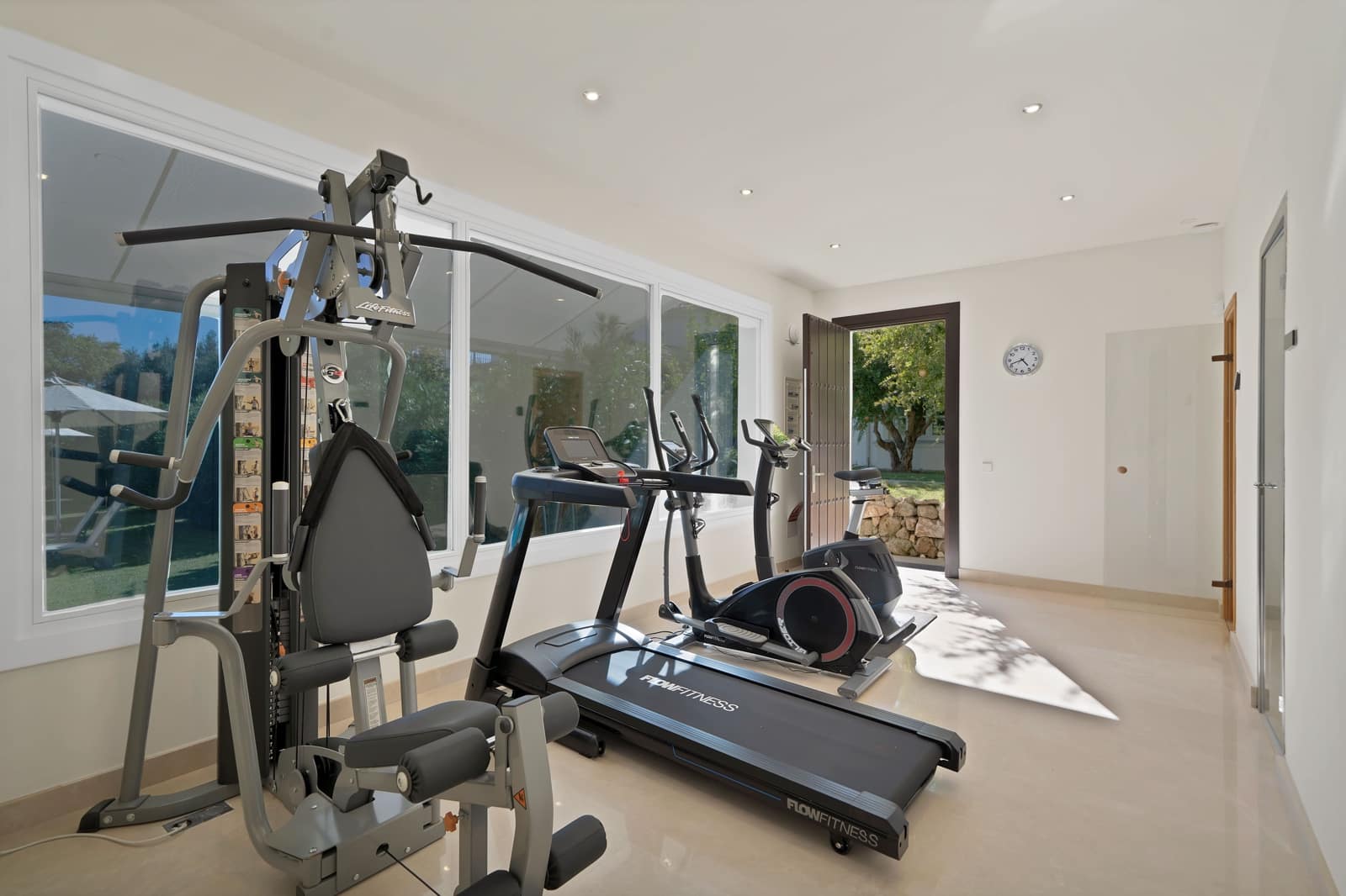 6 makuuhuone Huvila vuokrattavana paikassa Benahavis mukana uima-altaan - 45 000 € (Ref: 9301229)