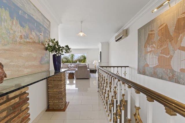 6 sypialnia Willa na sprzedaż w Benalmádena z basenem - 1 250 000 € (Ref: 9303743)