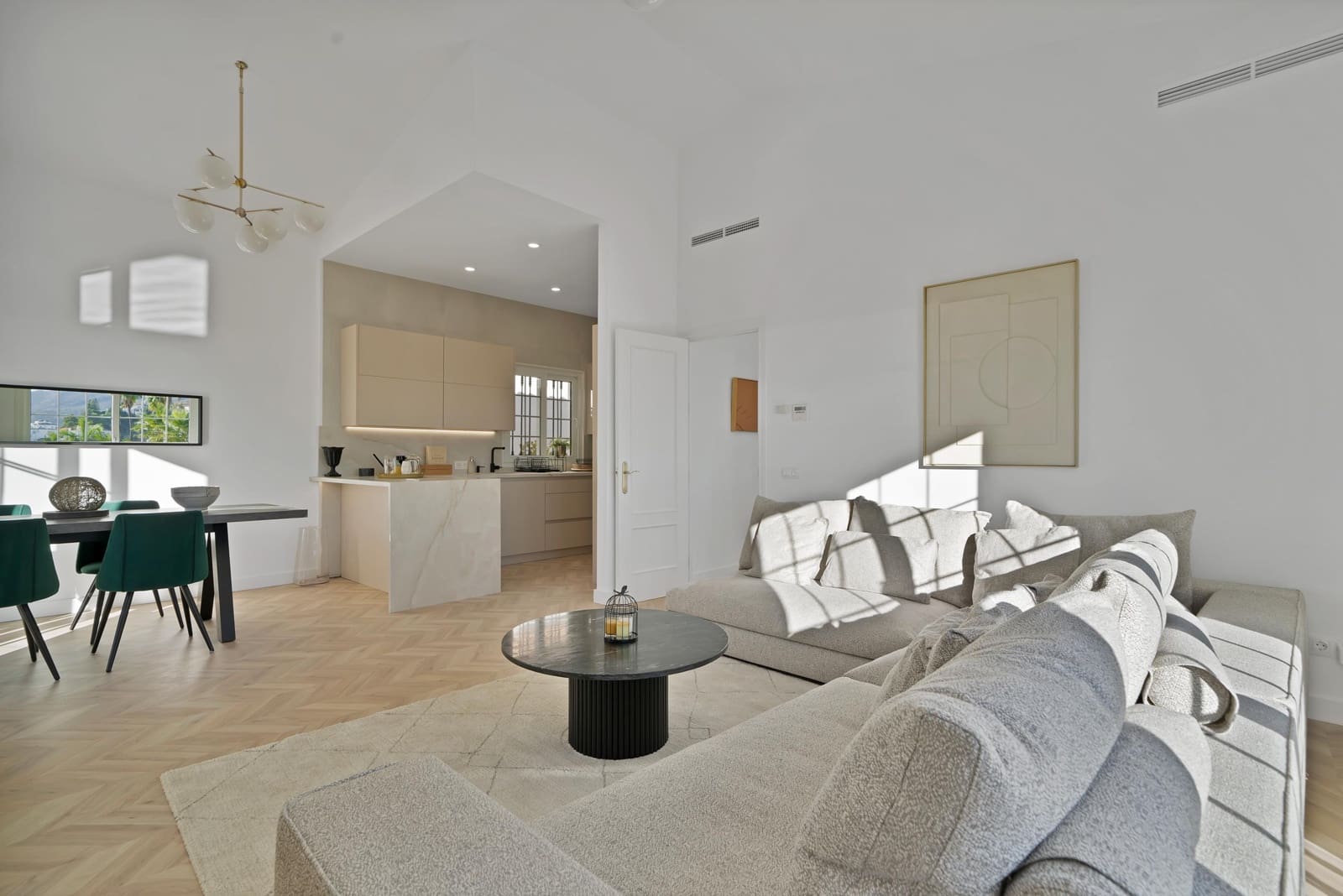 5 makuuhuone Rivitalo myytävänä paikassa Marbella mukana 
autotalli - 1 695 000 € (Ref: 9303744)