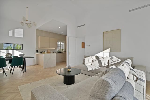 5 soverom Rekkehus til salgs i Marbella med garasje - € 1 695 000 (Ref: 9303744)