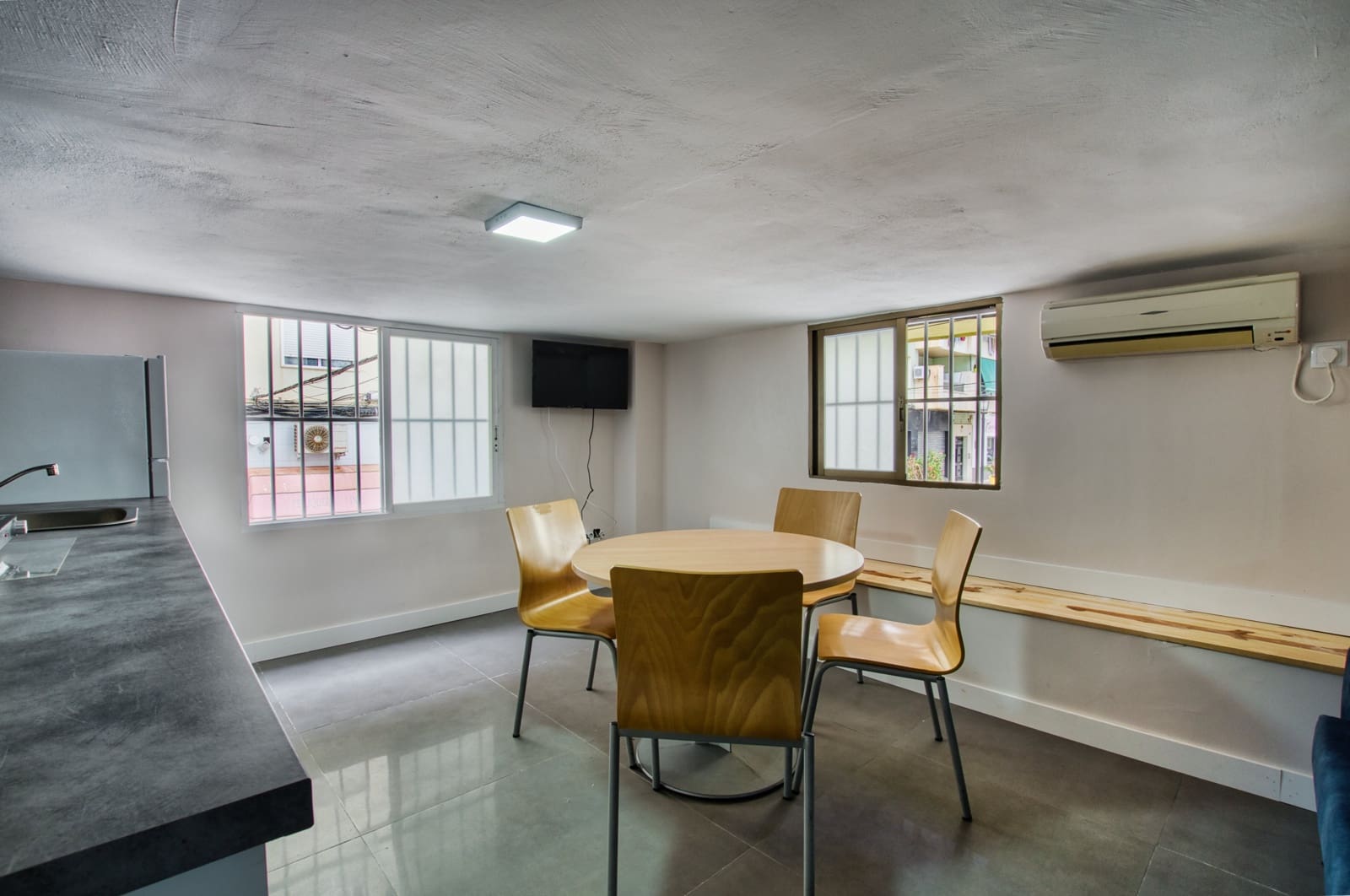 1 soverom Kommersiell til salgs i Velez-Malaga - € 155 000 (Ref: 9330858)