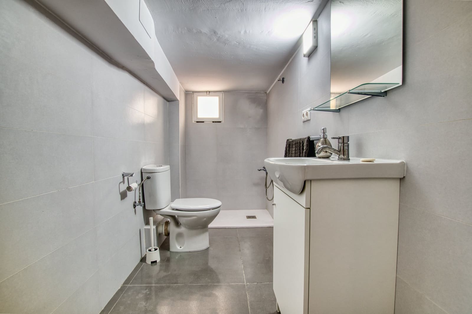 1 soverom Kommersiell til salgs i Velez-Malaga - € 155 000 (Ref: 9330858)