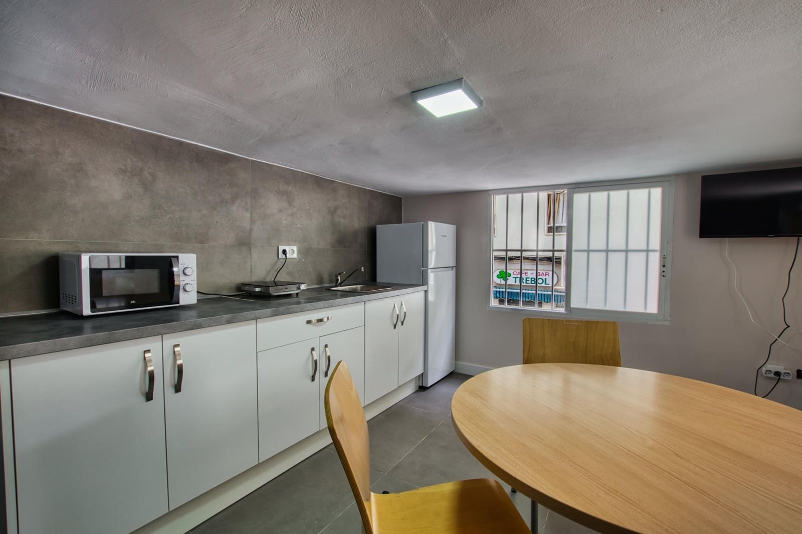 1 soverom Kommersiell til salgs i Velez-Malaga - € 155 000 (Ref: 9330858)