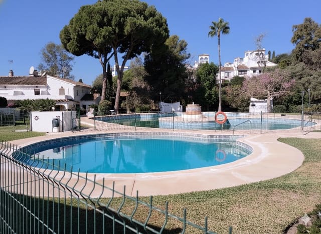 2 soveværelse Lejlighed til salg i Elviria, Marbella med swimmingpool - € 343.000 (Ref: 9330859)