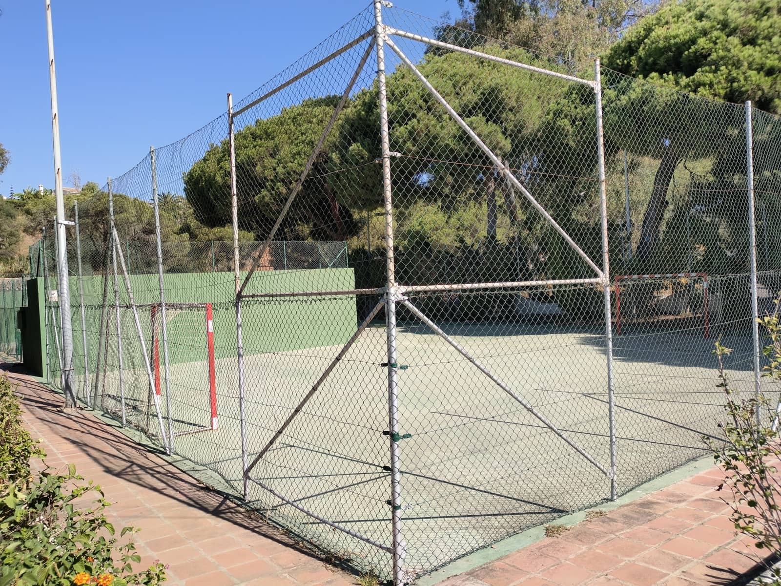 2 soveværelse Lejlighed til salg i Elviria med swimmingpool - € 343.000 (Ref: 9330859)