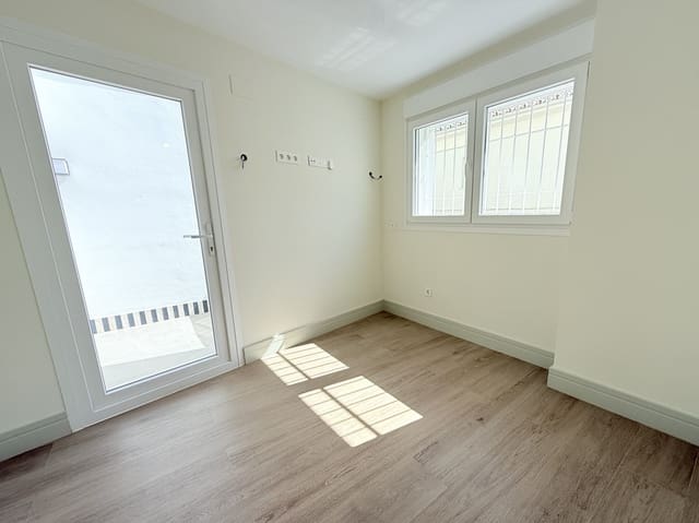 2 sypialnia Apartament na sprzedaż w Monte Sancha, Miasto Málaga - 880 000 € (Ref: 9330861)