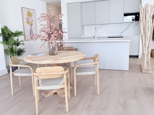 3 soveværelse Lejlighed til salg i Málaga by - € 1.190.000 (Ref: 9330862)