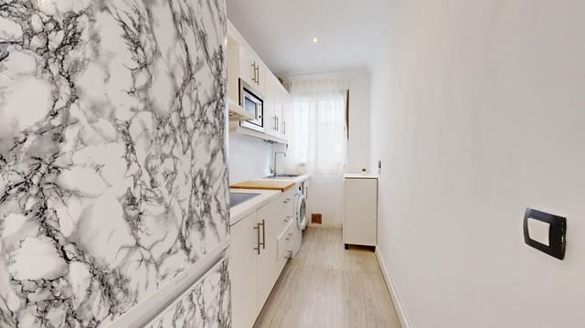 2 makuuhuone Huoneisto myytävänä paikassa Marbella - 210 000 € (Ref: 9330863)