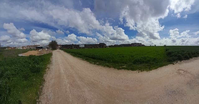 Undeveloped Land for sale in El Escorial - € 2,057,000 (Ref: 9349418)
