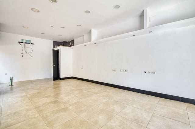 Kaupallinen vuokrattavana paikassa Rincón de la Victoria - 1 200 € (Ref: 9349419)