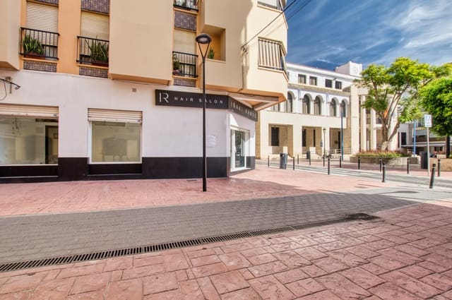 Kaupallinen vuokrattavana paikassa Rincón de la Victoria - 1 200 € (Ref: 9349419)