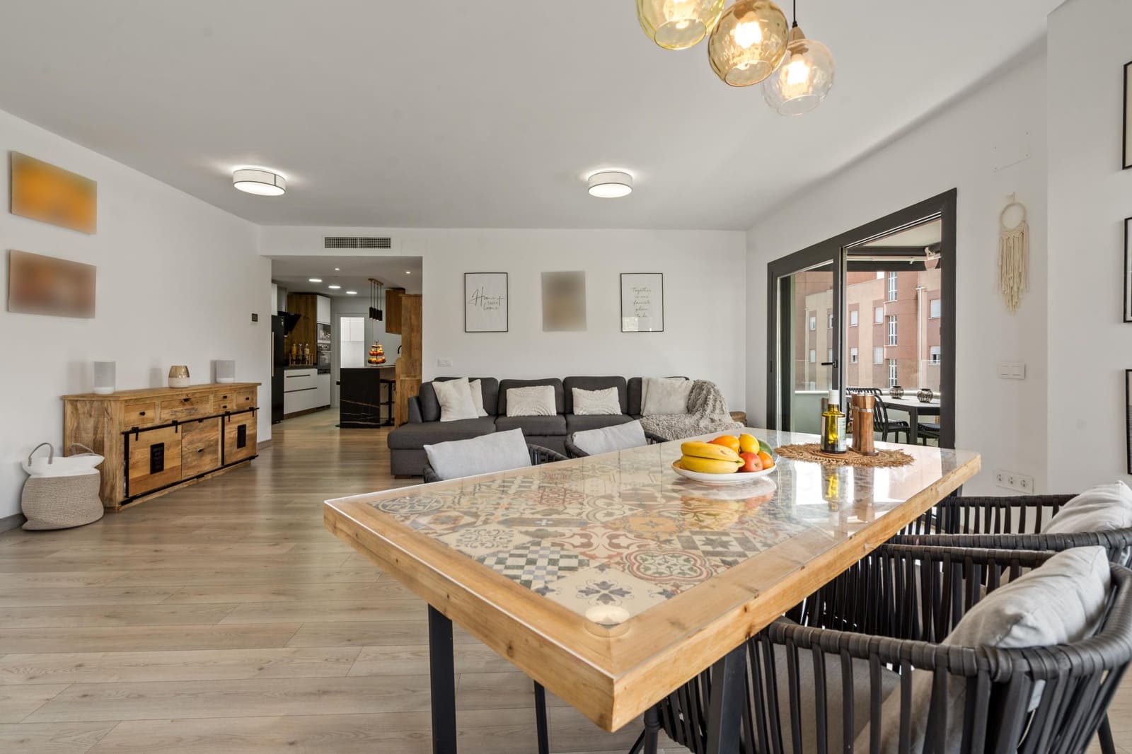 4 bedroom Penthouse for sale in Estepona with pool - € 870,000 (Ref: 9367401)