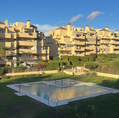 2 sovrum Lägenhet att hyra i Selwo, Estepona med pool garage - 1 600 € (Ref: 9373662)