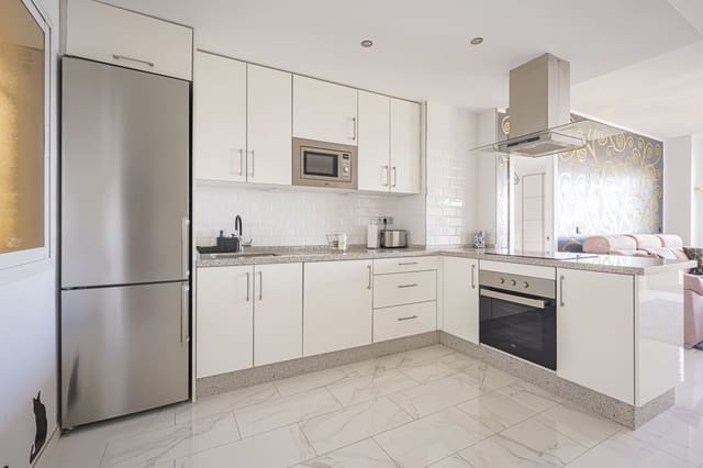 2 makuuhuone Huoneisto myytävänä paikassa Sitio de Calahonda, Mijas mukana uima-altaan - 345 000 € (Ref: 9373663)