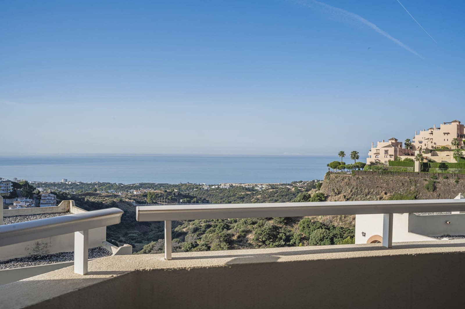 2 sovrum Lägenhet till salu i Sitio de Calahonda med pool - 314 900 € (Ref: 9373663)