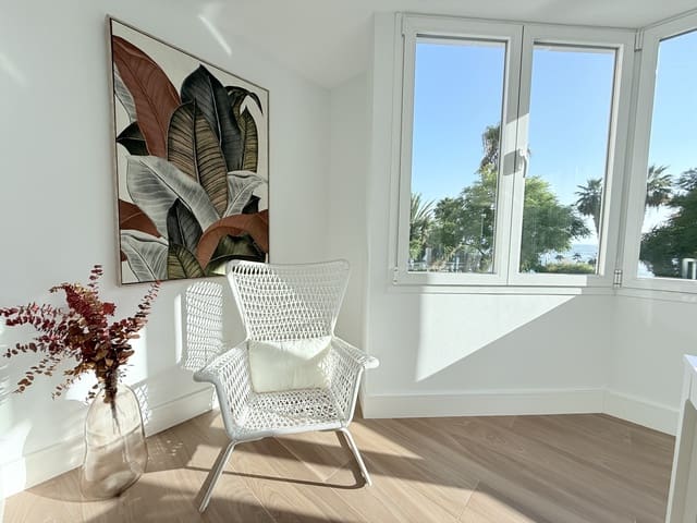 4 soveværelse Lejlighed til salg i El Limonar, Málaga by - € 1.175.000 (Ref: 9375248)