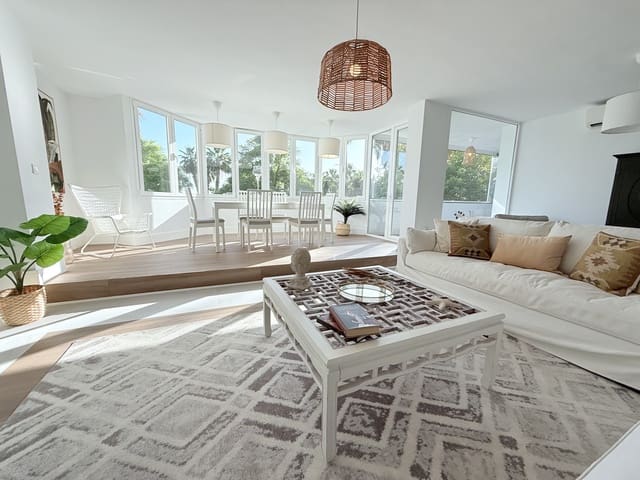 4 soveværelse Lejlighed til salg i El Limonar, Málaga by - € 1.175.000 (Ref: 9375248)