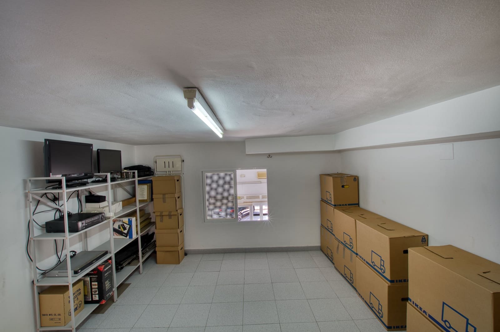 Erhverv til salg i Velez-Malaga - € 98.000 (Ref: 9388365)