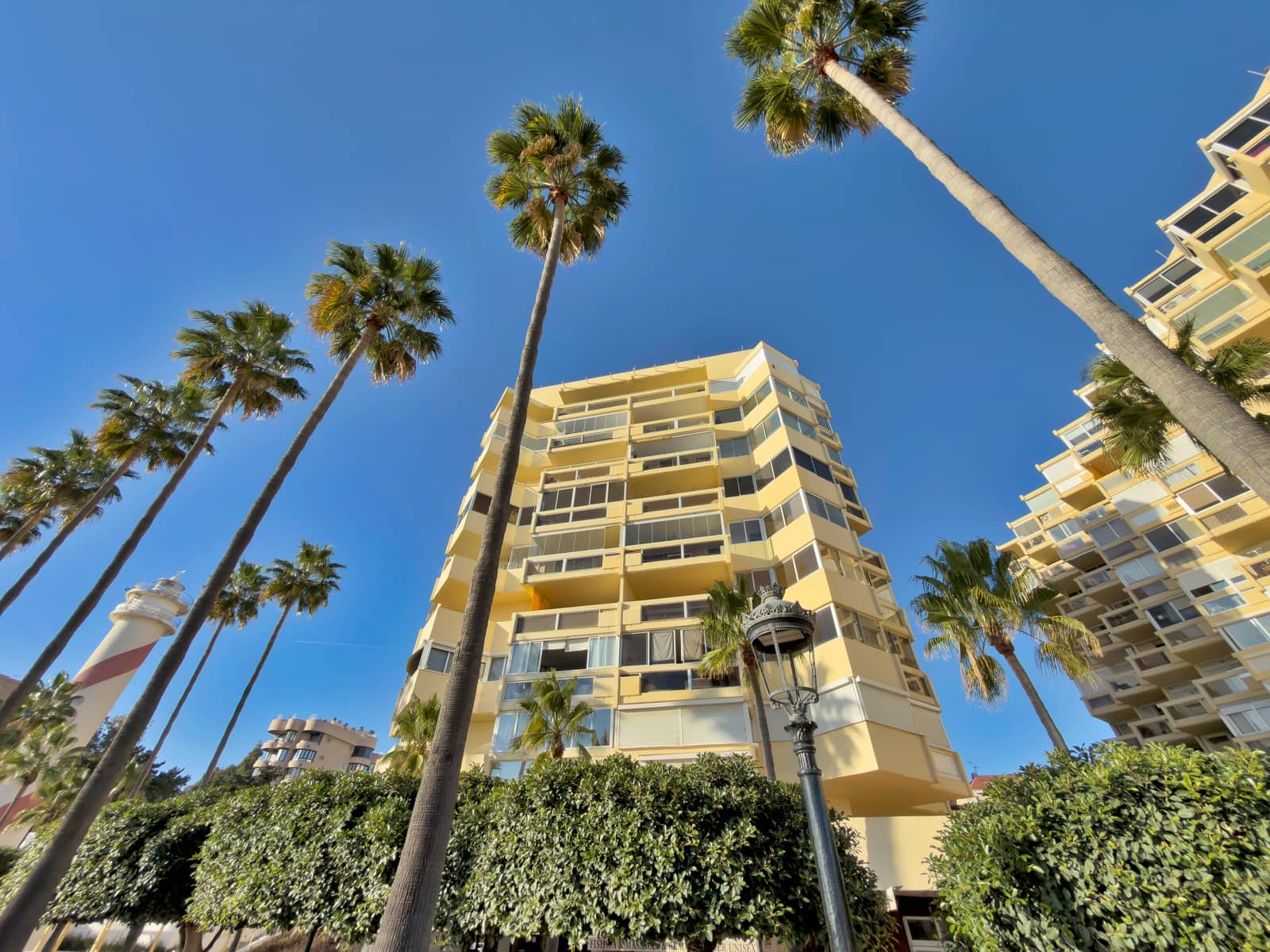 2 makuuhuone Huoneisto myytävänä paikassa Marbella mukana uima-altaan - 910 000 € (Ref: 9390581)