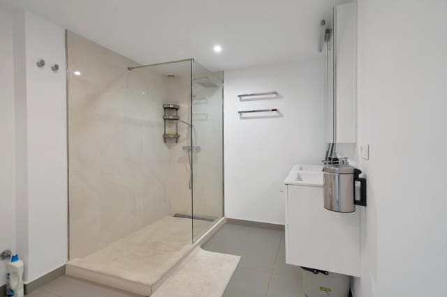 2 Zimmer Apartment zu verkaufen in Marbella mit Pool Garage - 849.000 € (Ref: 9390581)
